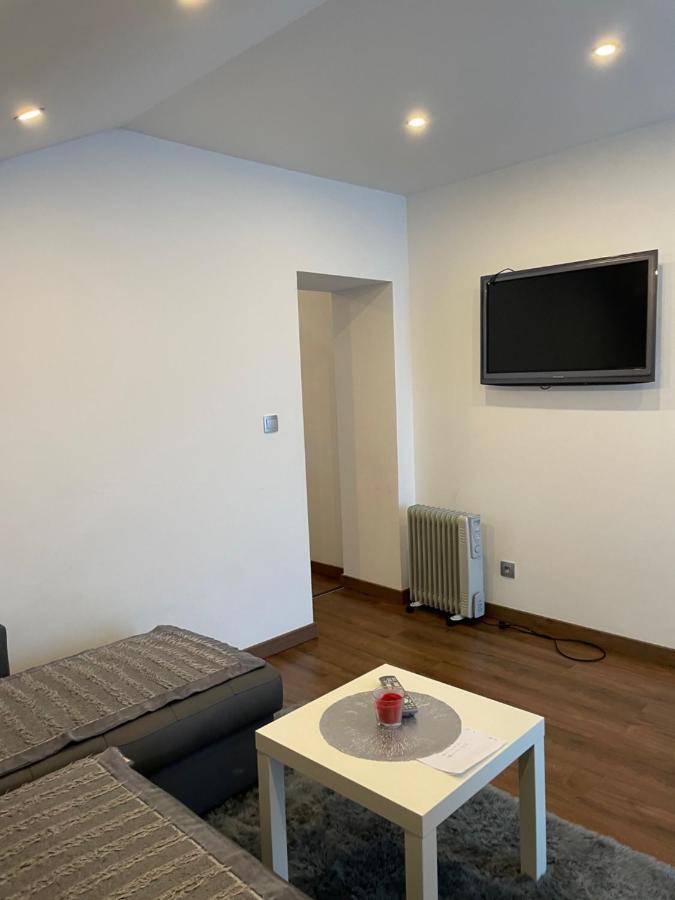 Hotel Studio Privee Vesoul -Wifi,Tv,Clim,Parking Gratuit Exterior foto